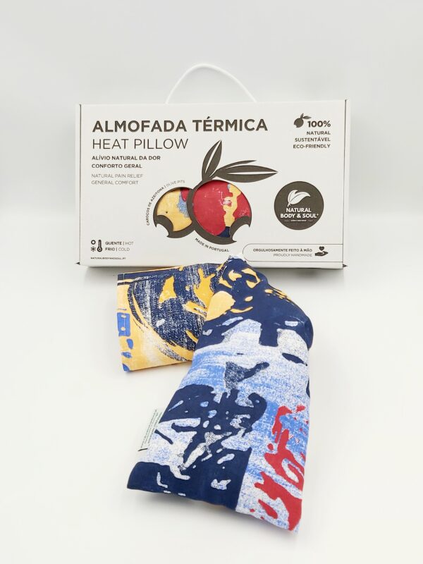 Almofada Terapêutica alívio da dor de pescoço e lombar, Almohada terapéutica para aliviar el dolor de cuello y lumbar, Therapeutic pillow for neck and lower back pain relief, Coussin thérapeutique pour le soulagement des douleurs cervicales et lombaires